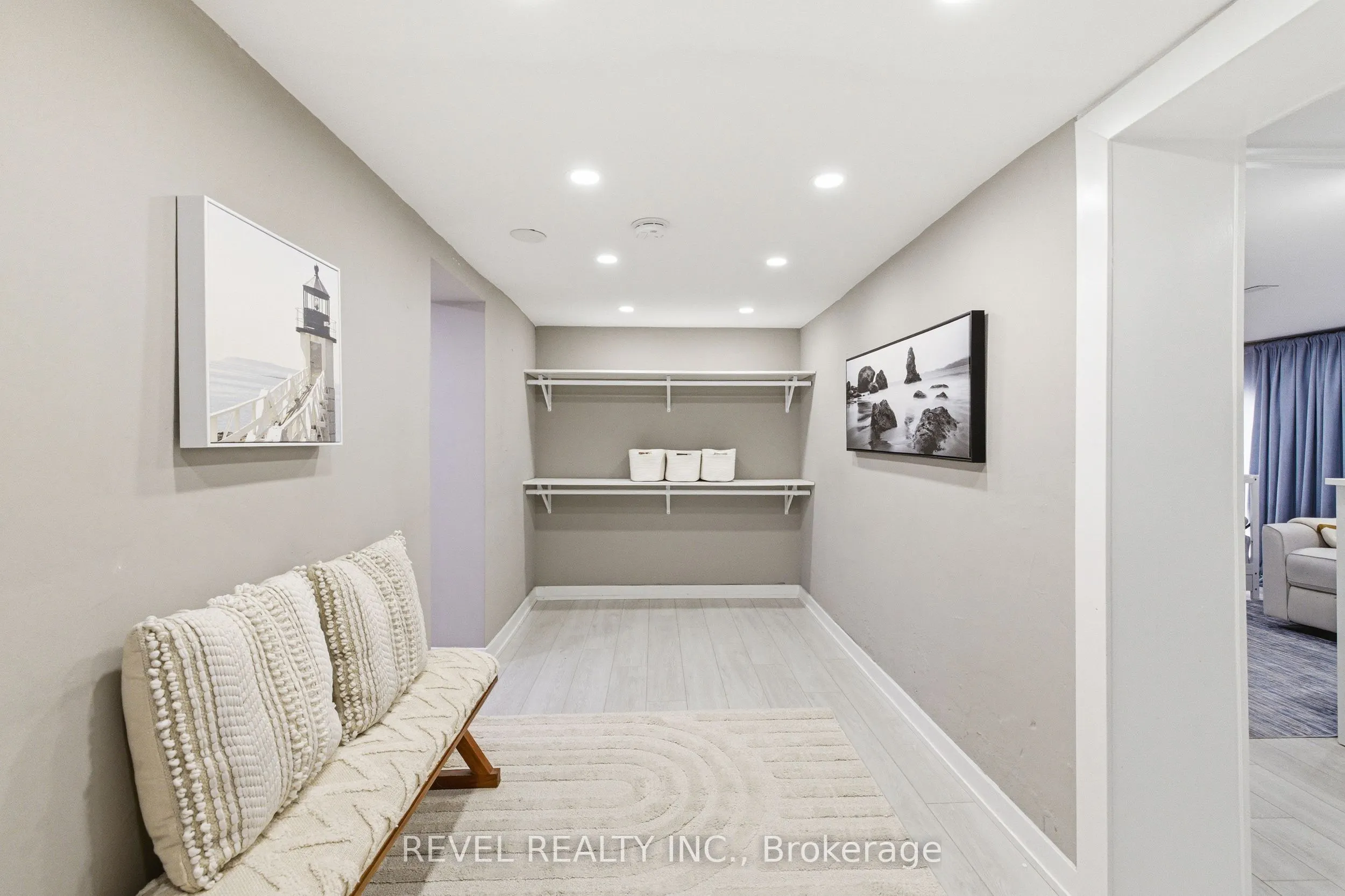 308 King Street E