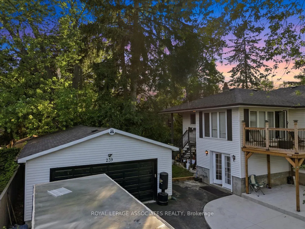 239 Island Road