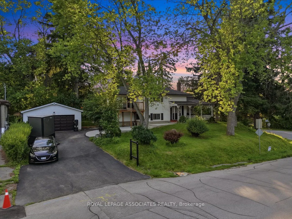239 Island Road