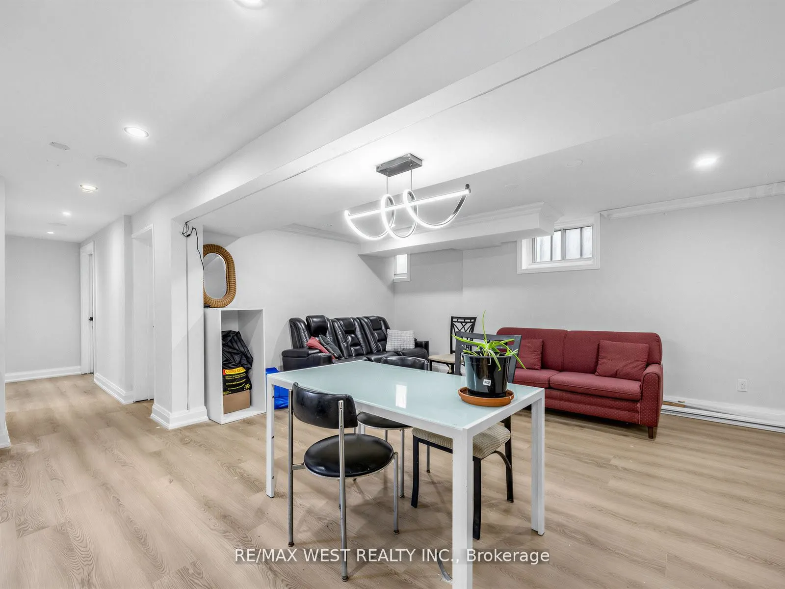 578 Bellamy Road N