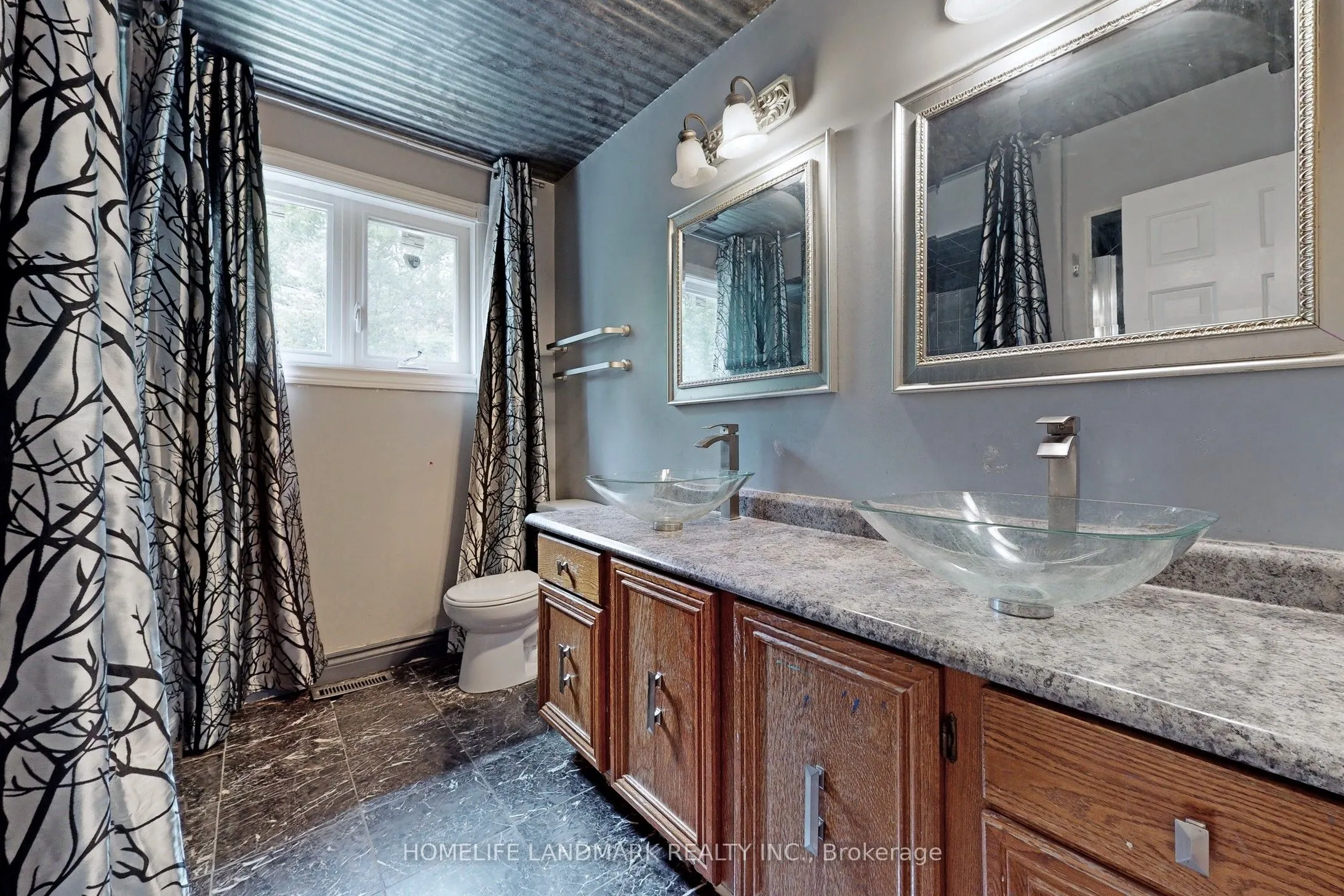 69 Windrush Trail