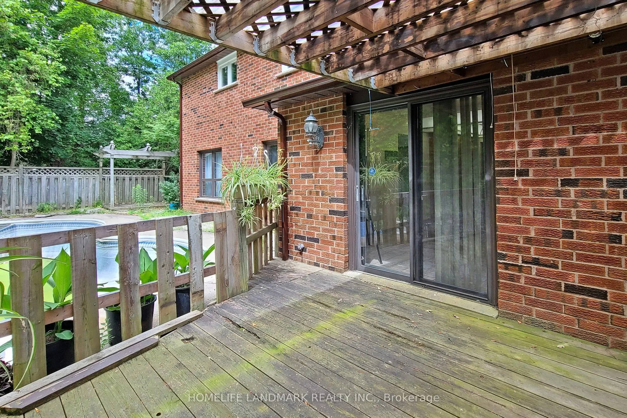 69 Windrush Trail