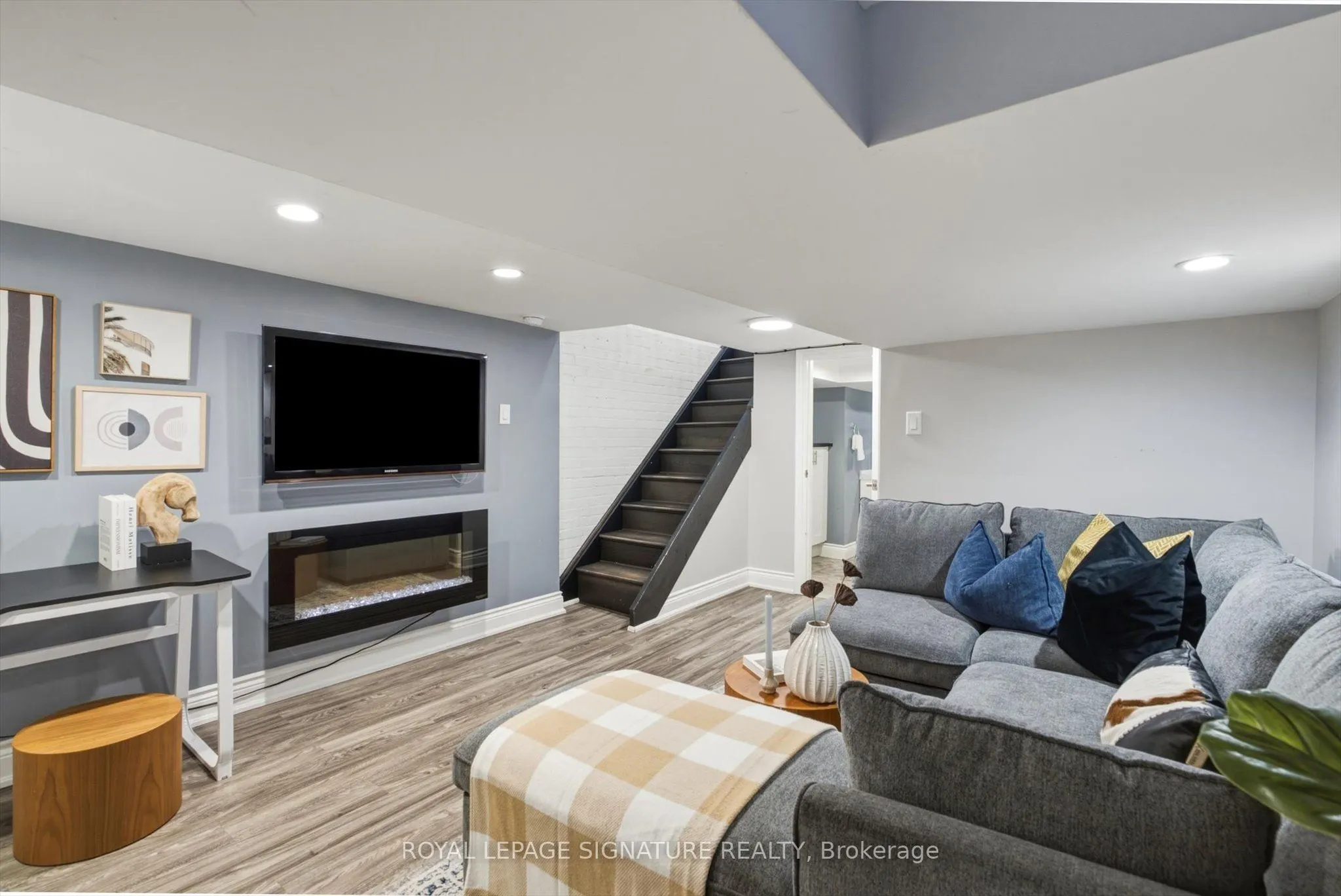 122 Holborne Avenue
