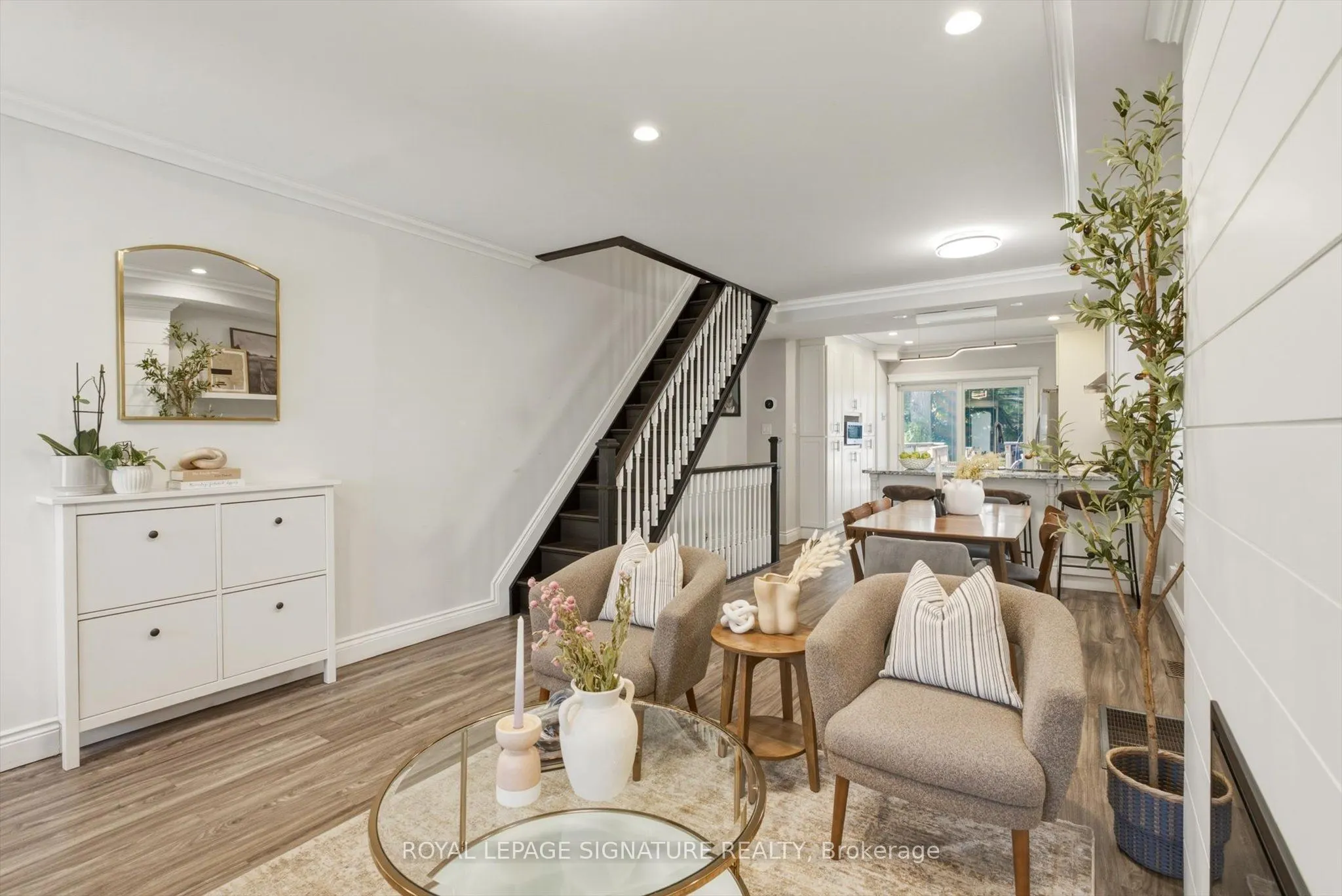 122 Holborne Avenue