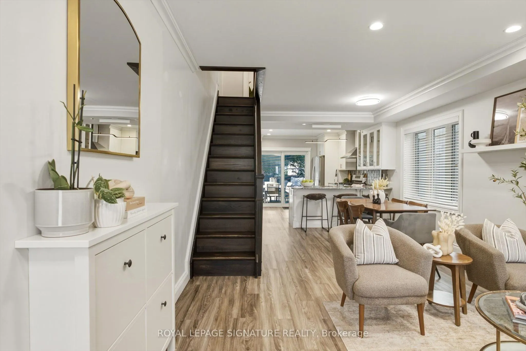 122 Holborne Avenue
