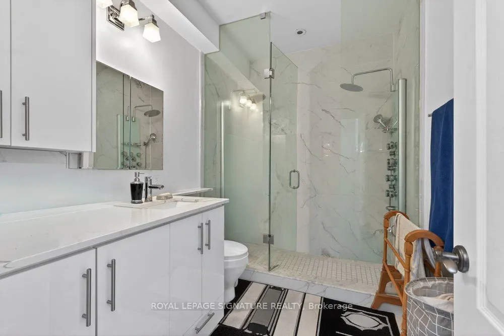 32 Cliffcrest Drive