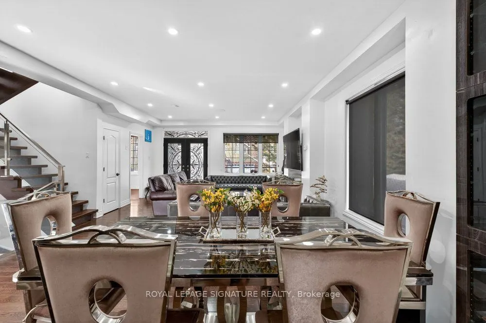 32 Cliffcrest Drive