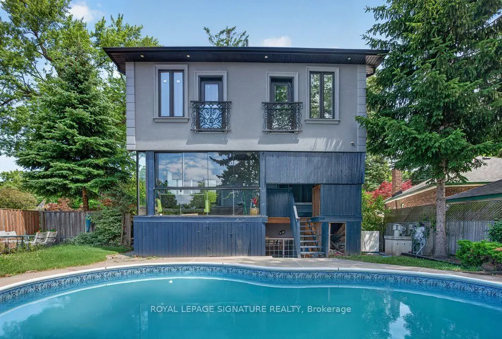 32 Cliffcrest Drive