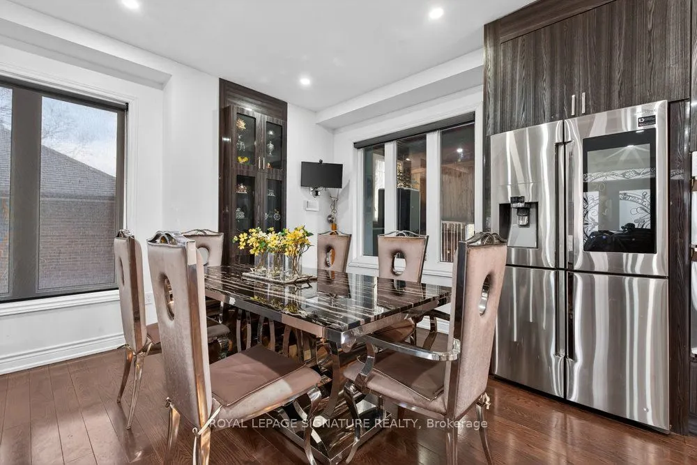 32 Cliffcrest Drive
