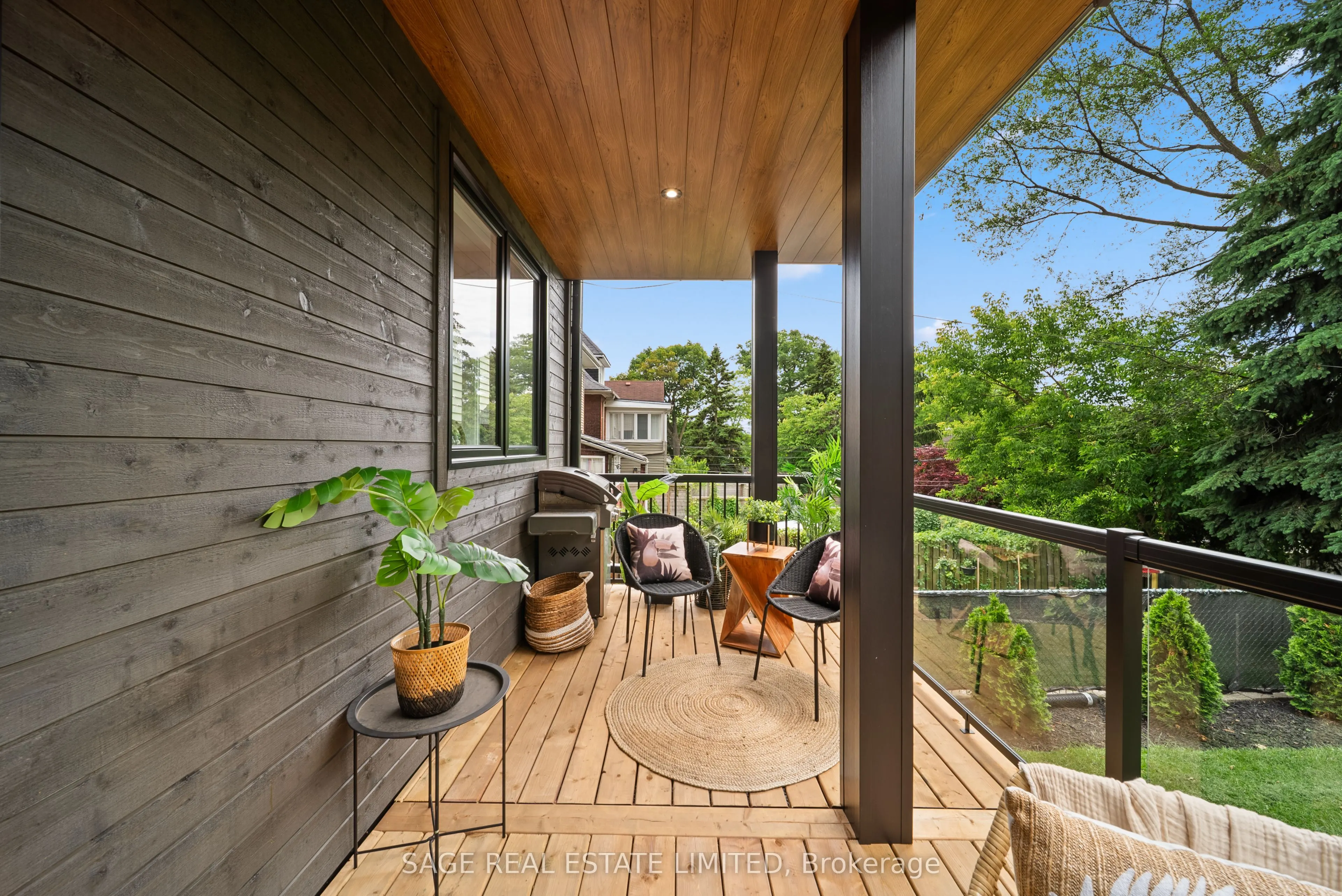 116 Lee Avenue