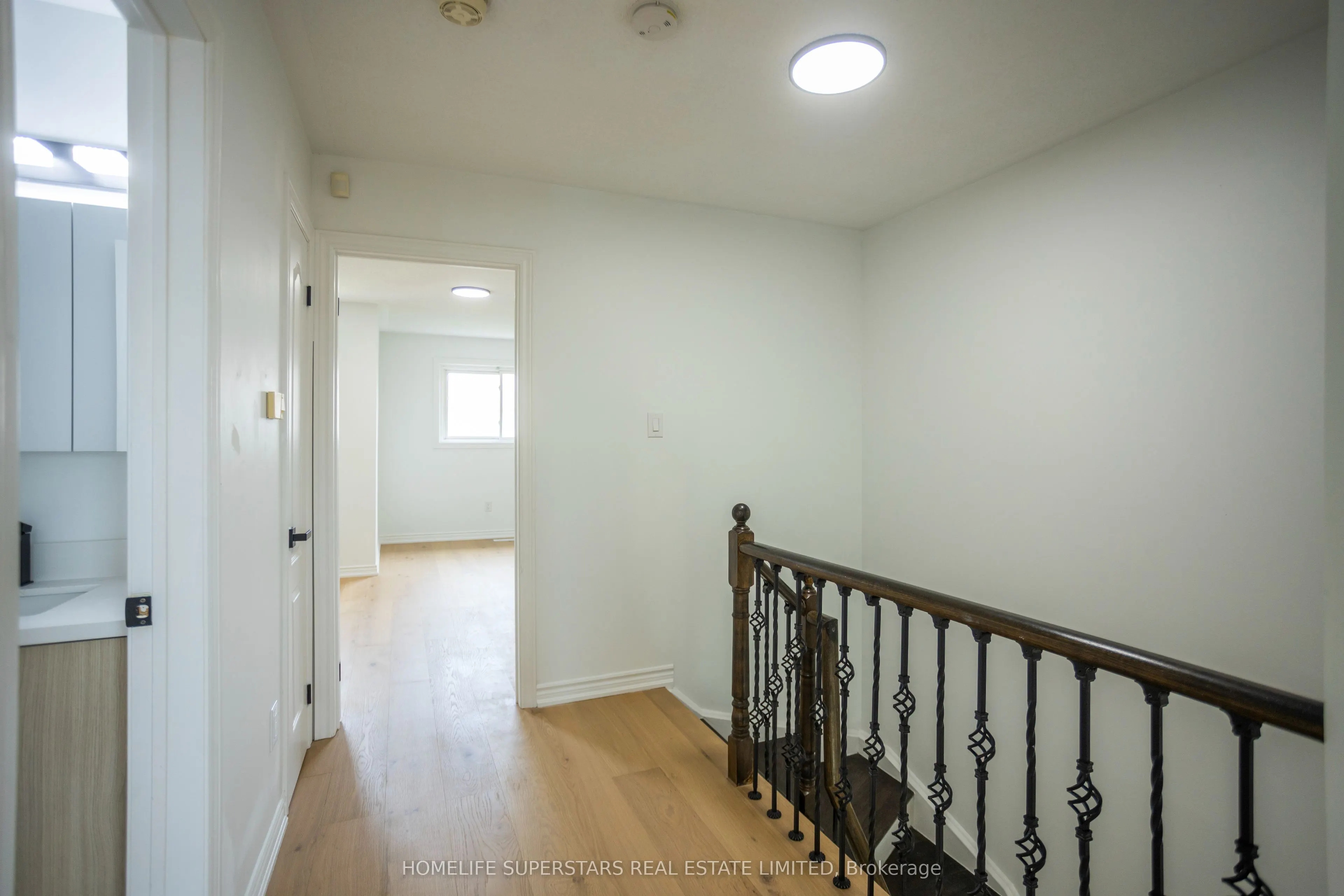 6 Smales Drive