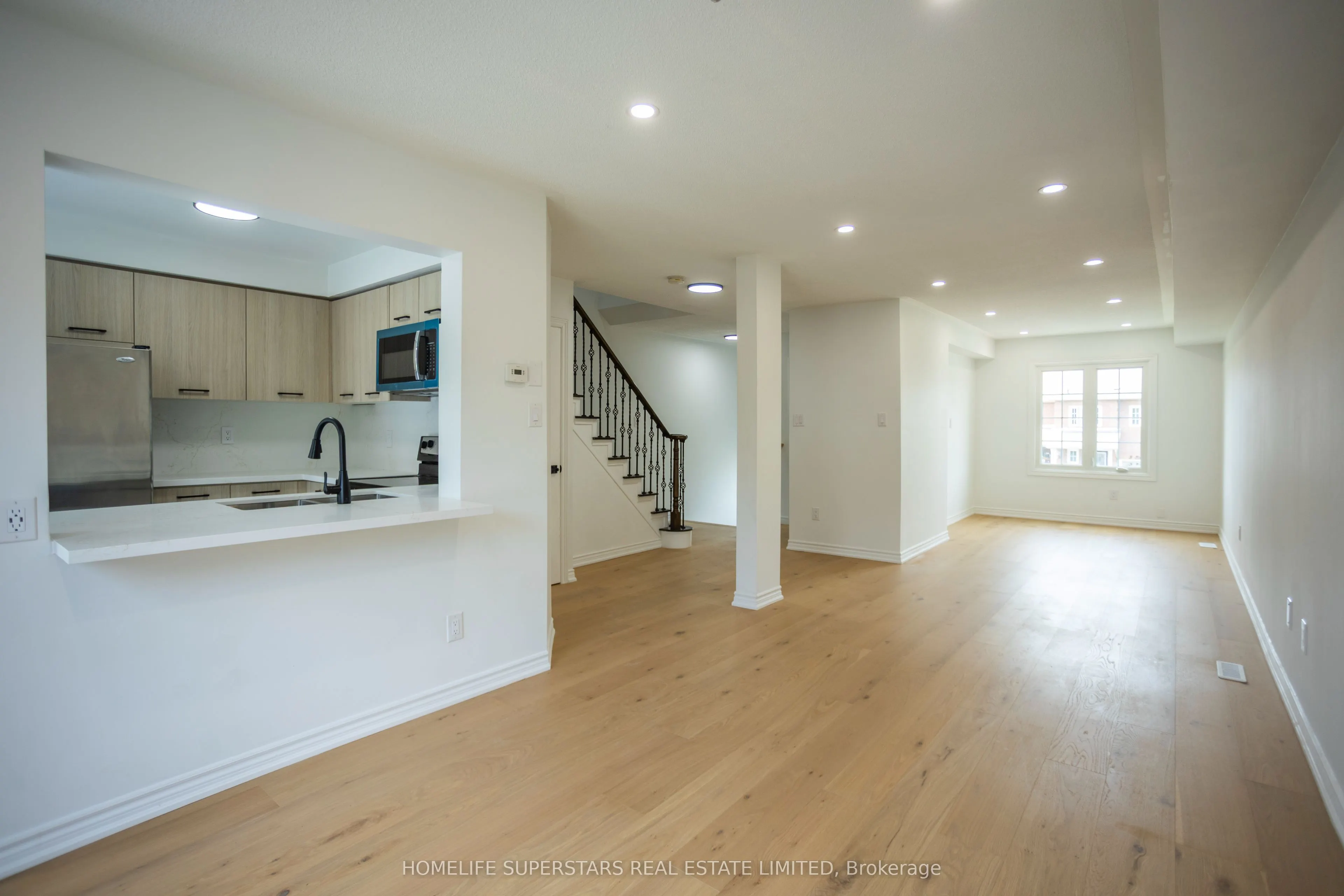 6 Smales Drive