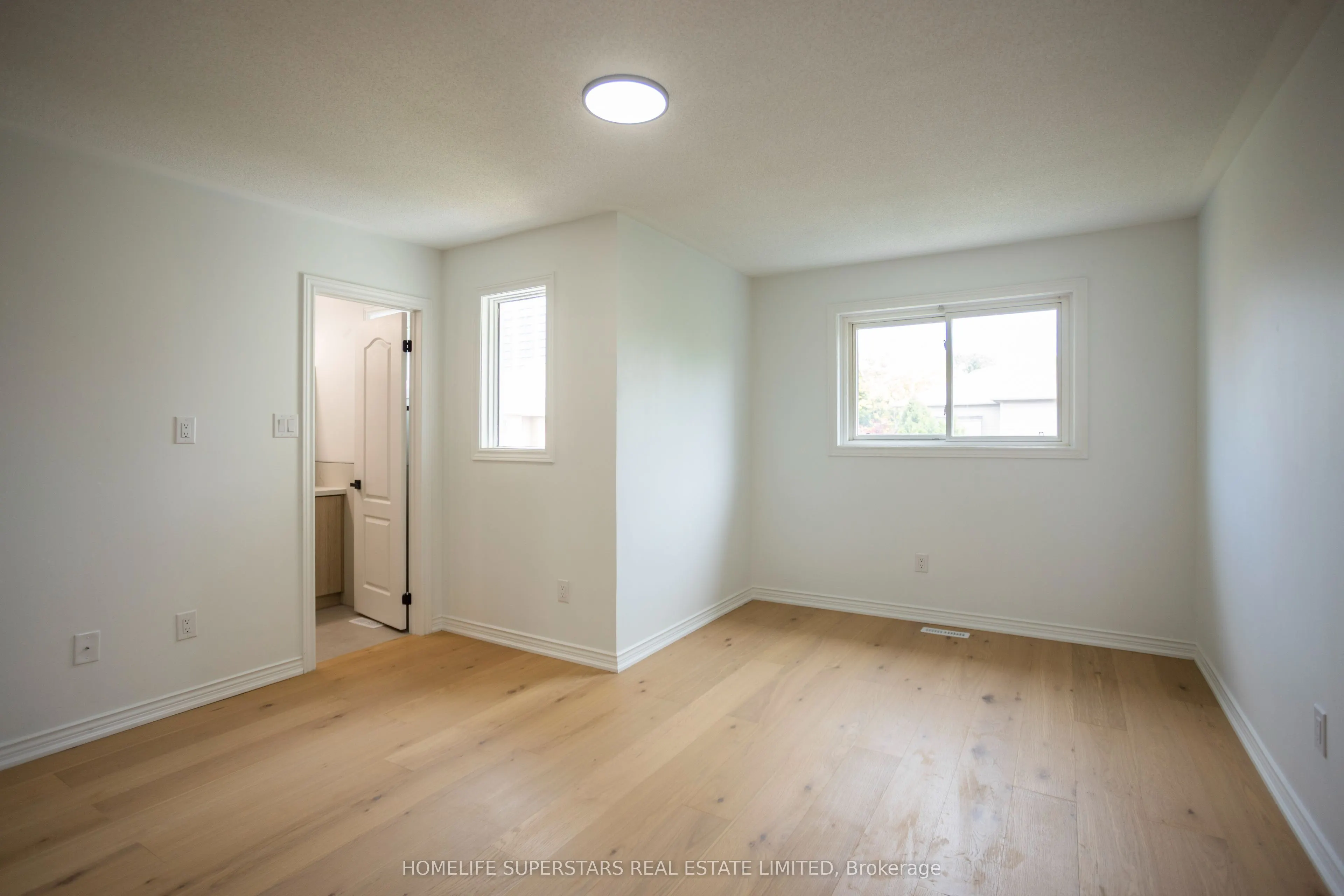 6 Smales Drive