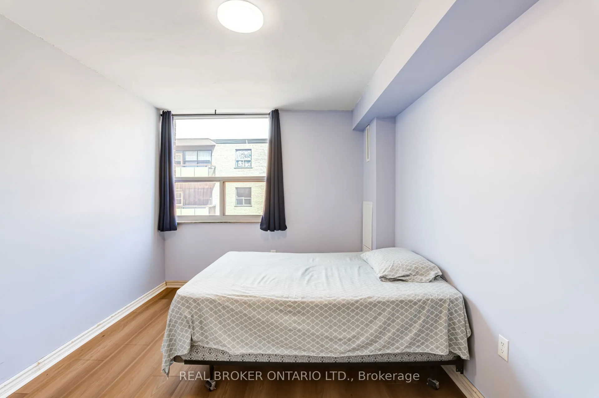 4060 Lawrence Avenue E #402