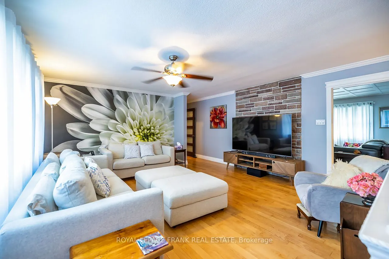 1695 Scugog Street