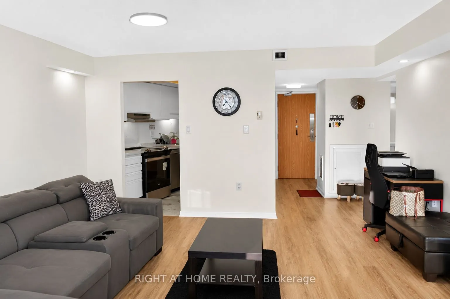 757 Victoria Park Avenue #1501
