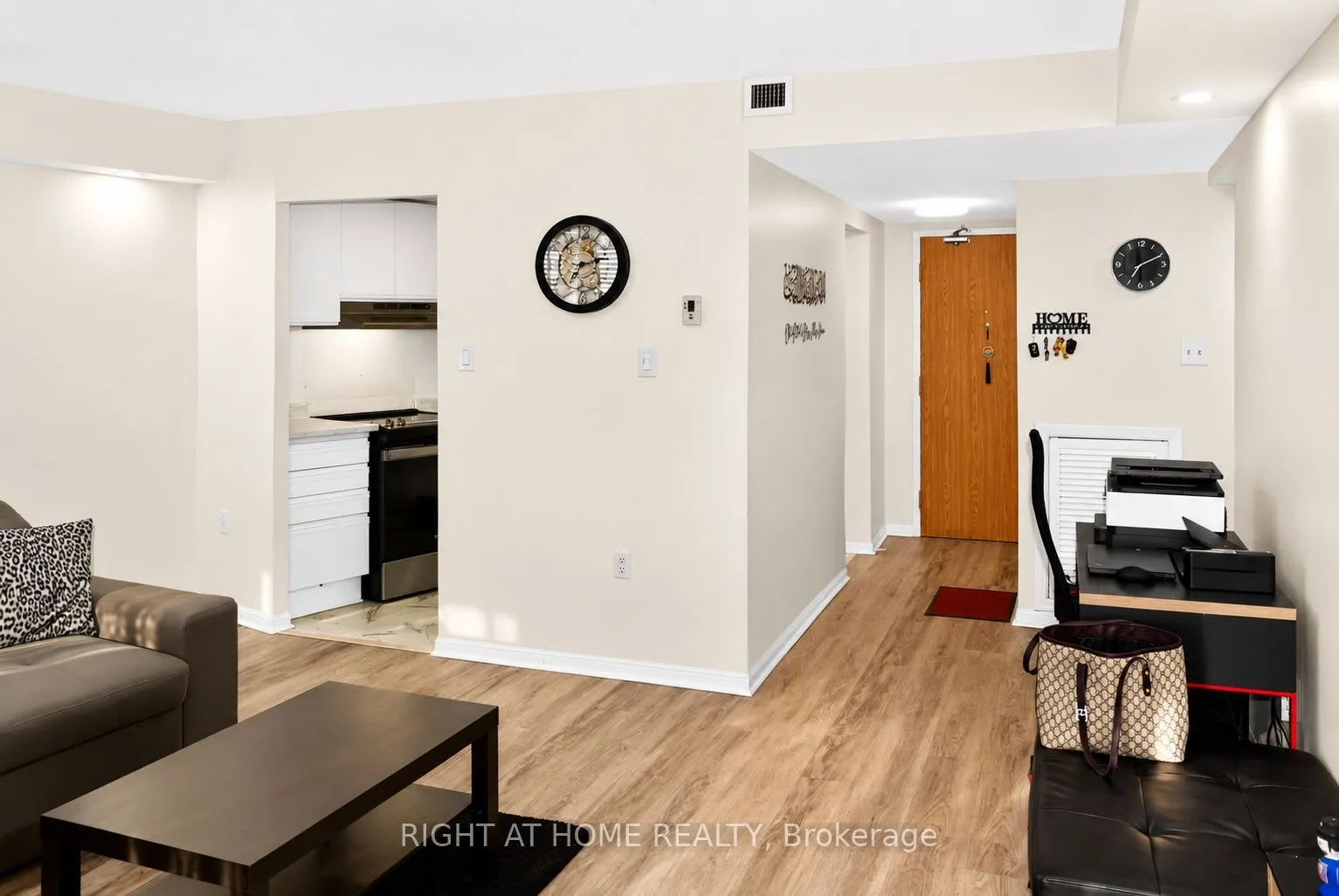 757 Victoria Park Avenue #1501