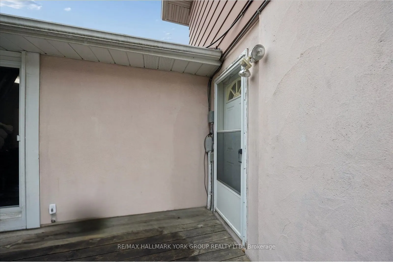 226 Cromwell Avenue