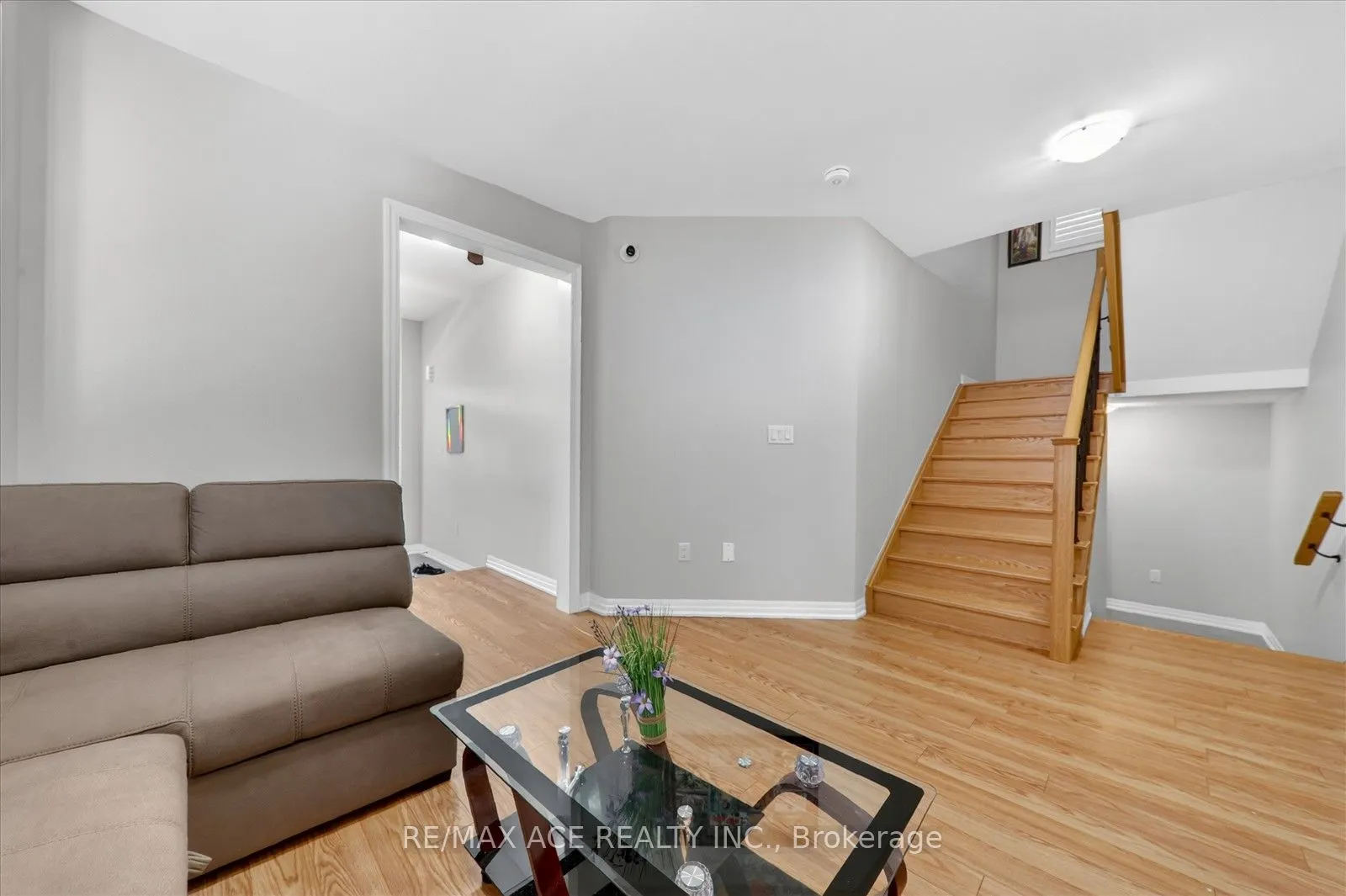 218 Flood Avenue