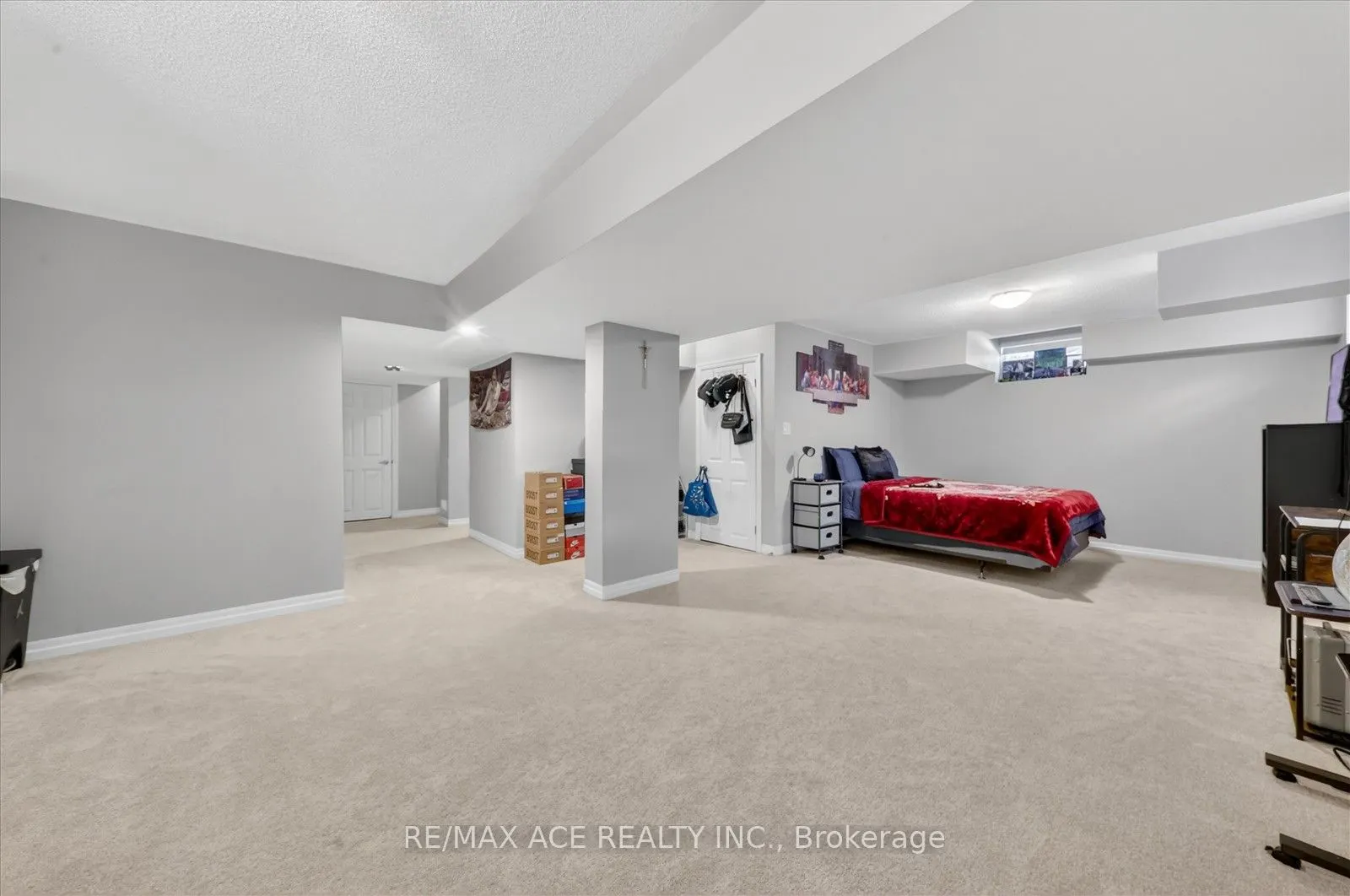 218 Flood Avenue