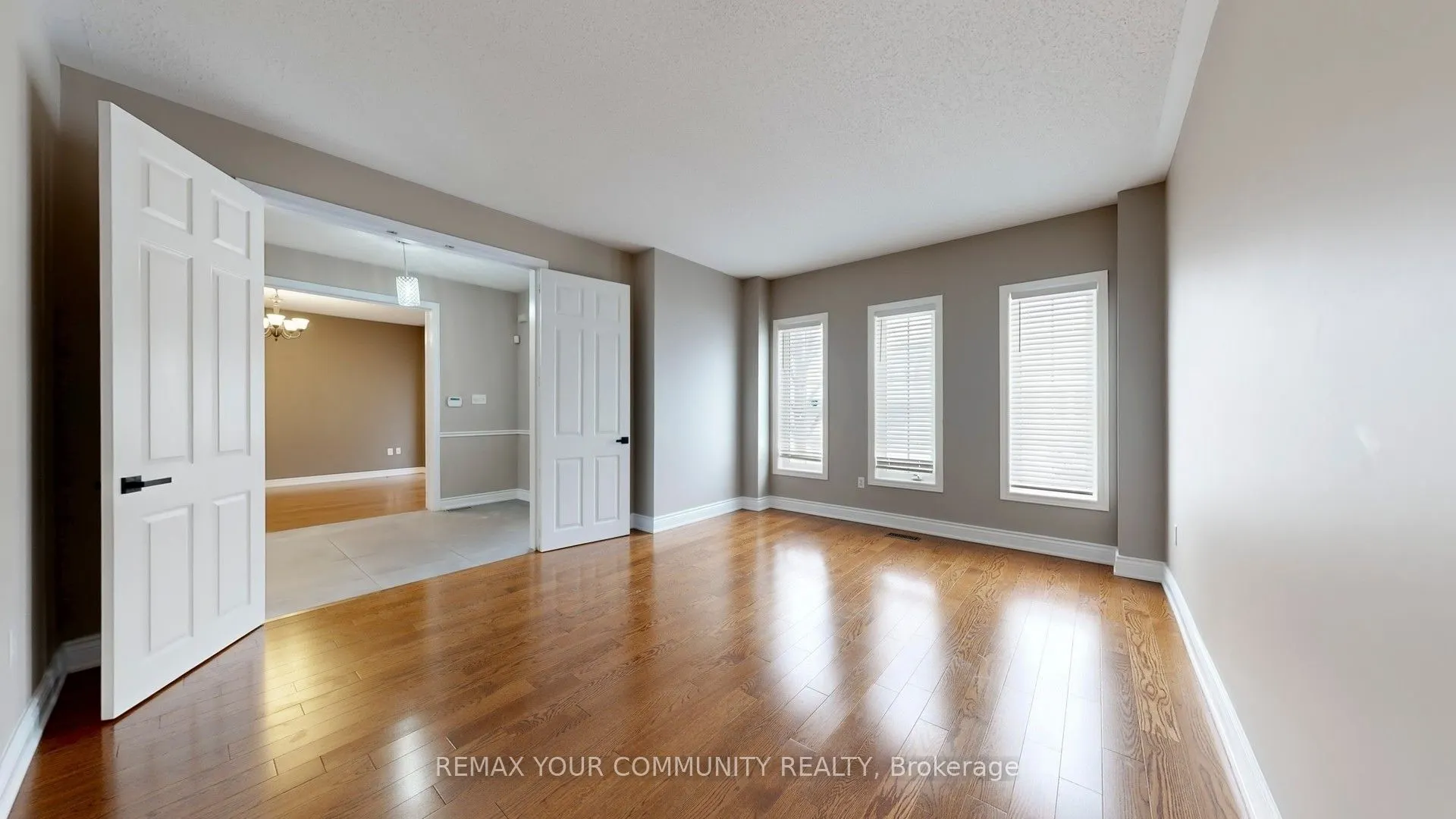 8 Westacott Avenue