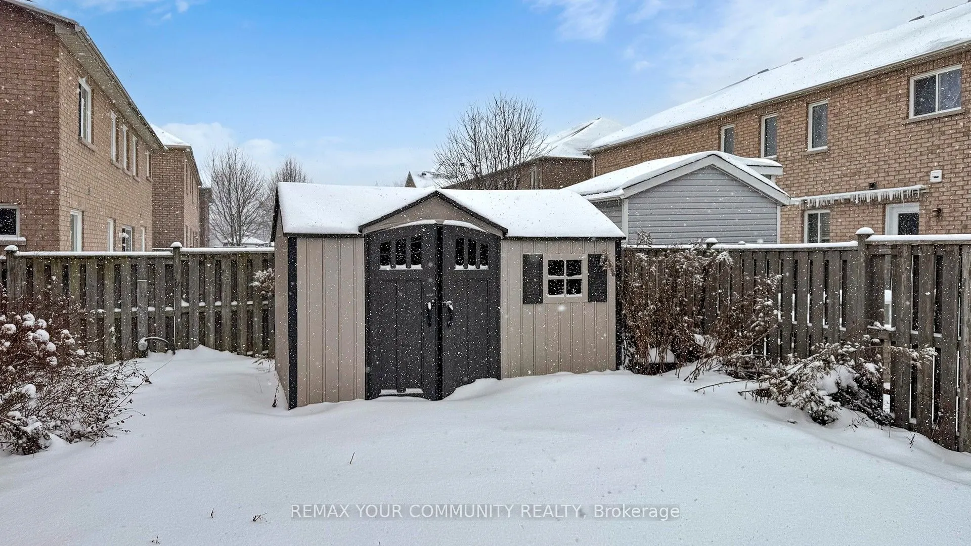 8 Westacott Avenue