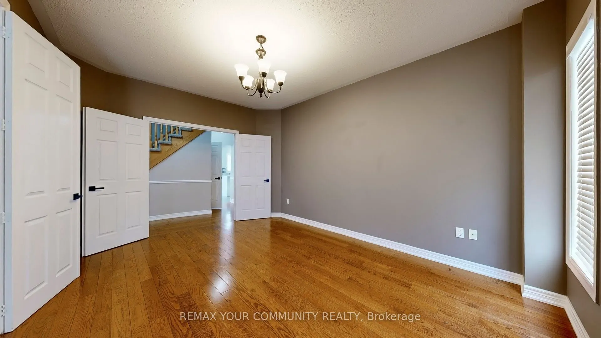 8 Westacott Avenue