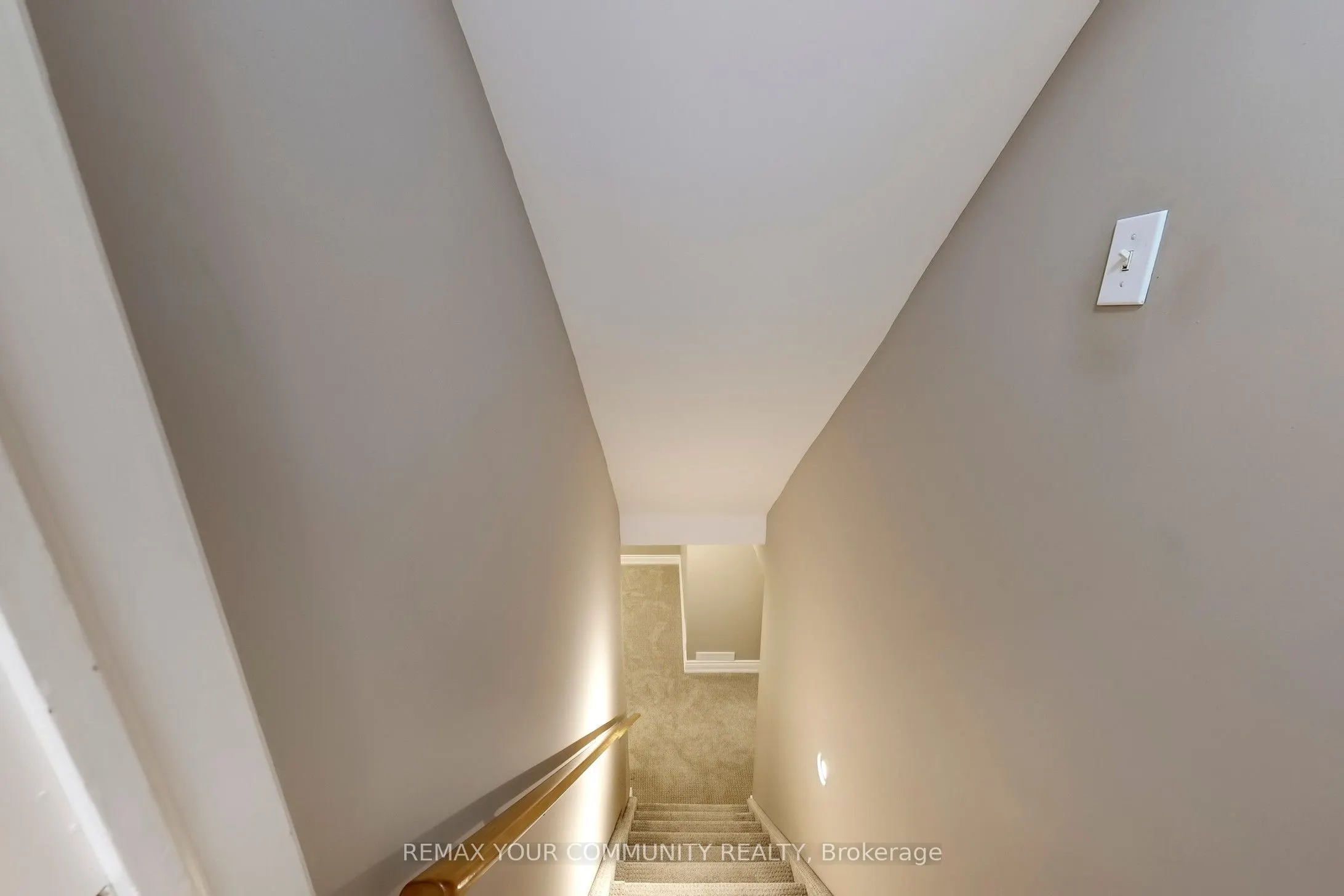 8 Westacott Avenue