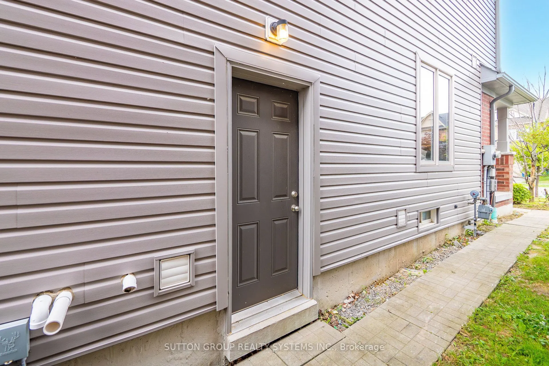 165 Dance Act Avenue