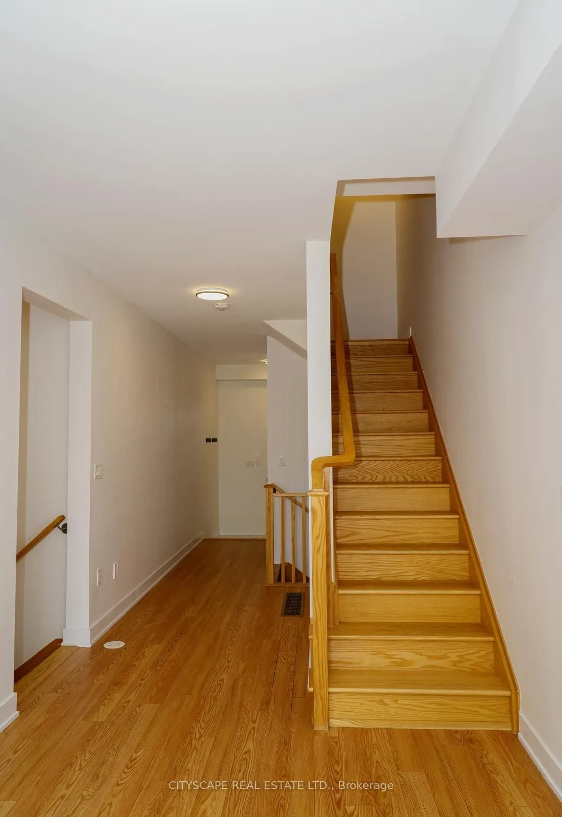 19 Lively Way
