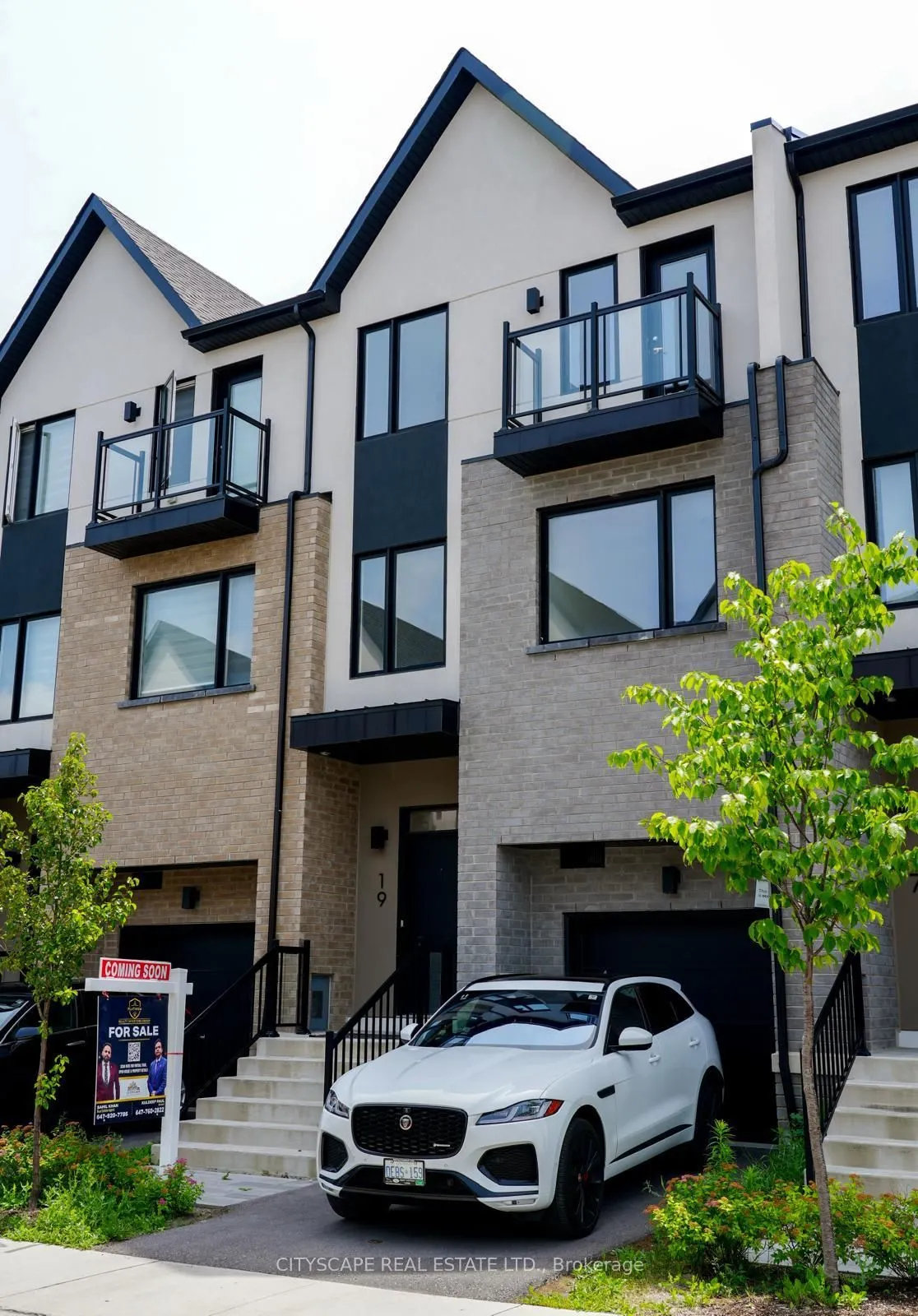 19 Lively Way