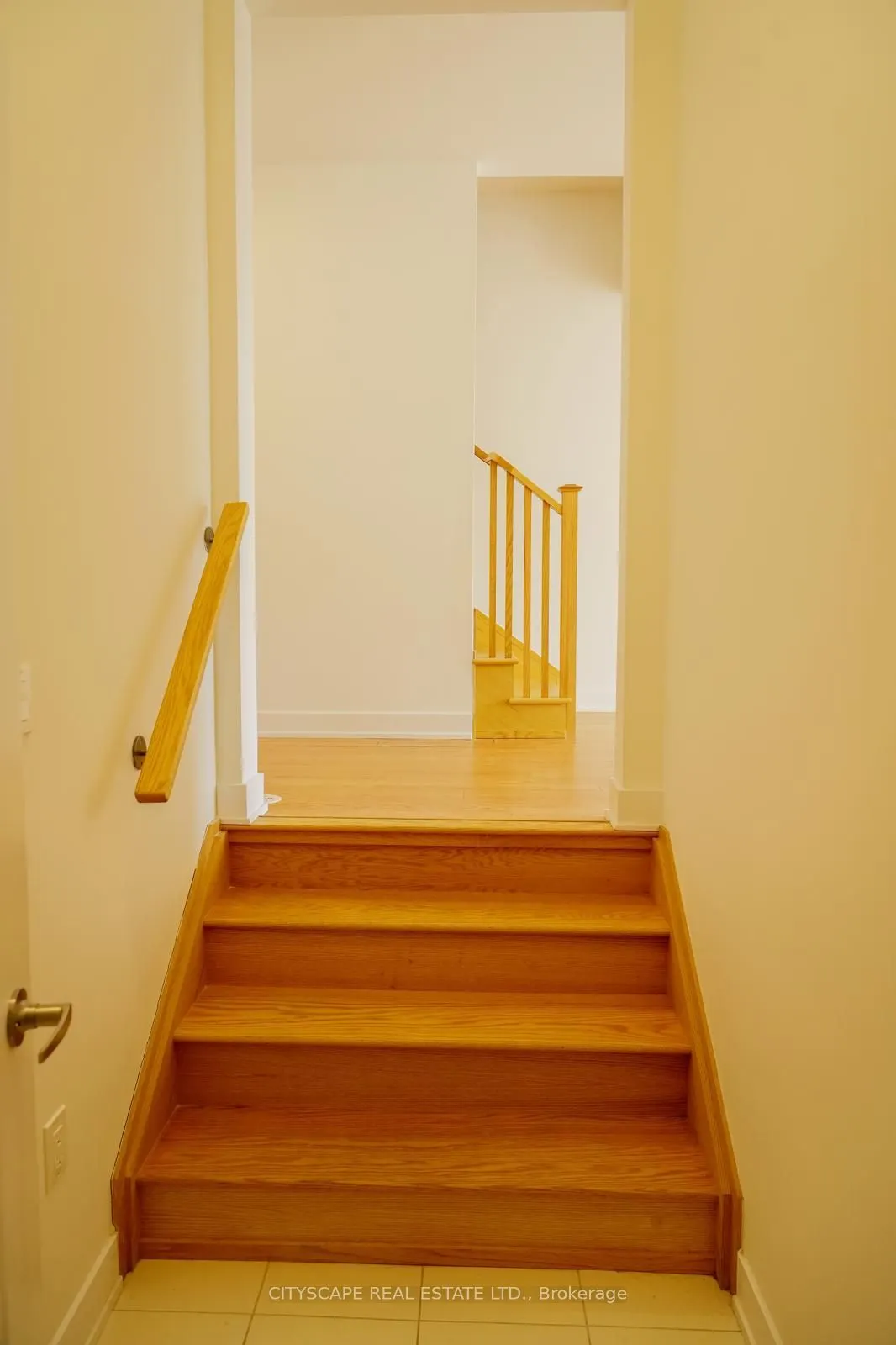 19 Lively Way