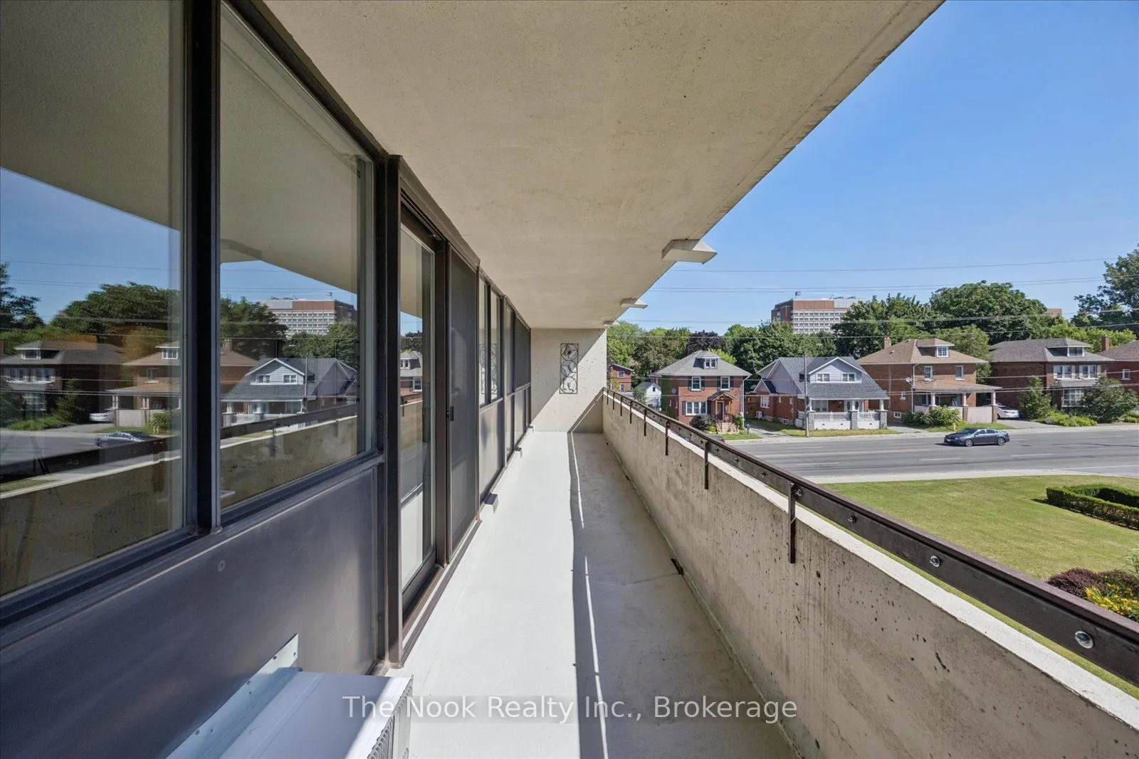120 Elgin Street W #304
