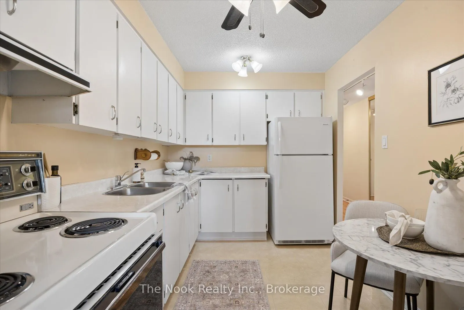 120 Elgin Street W #304