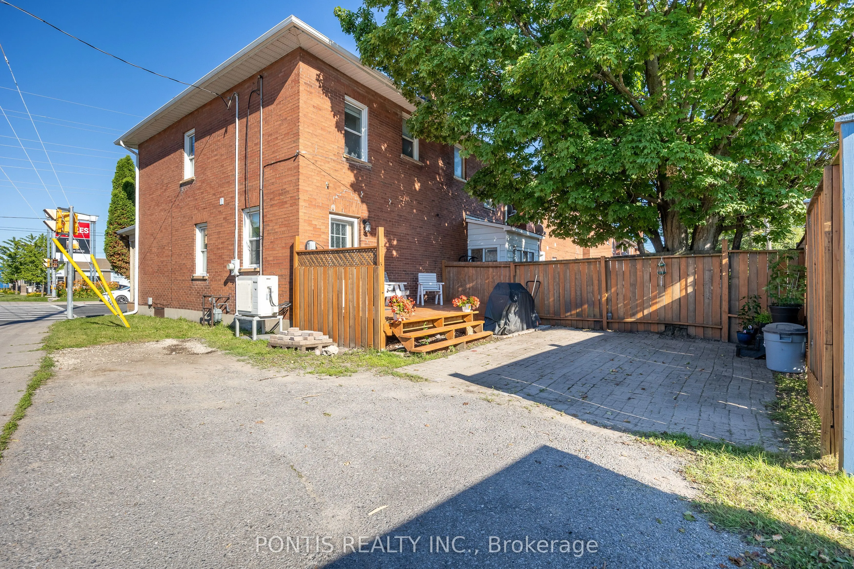 2 Liberty Street S