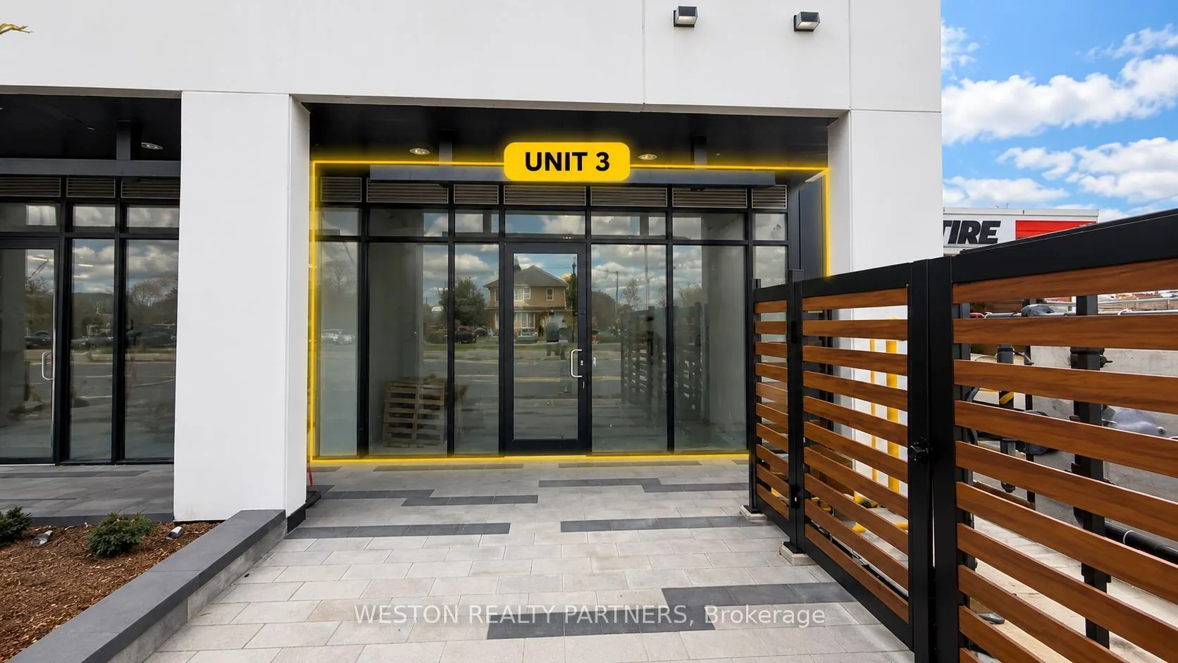 4569 Kingston Road #03