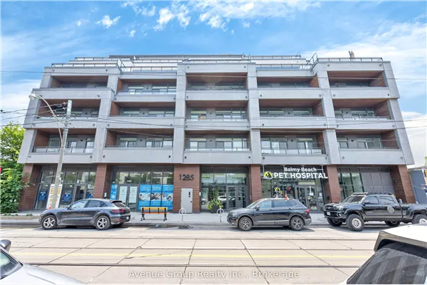1285 Queen Street E