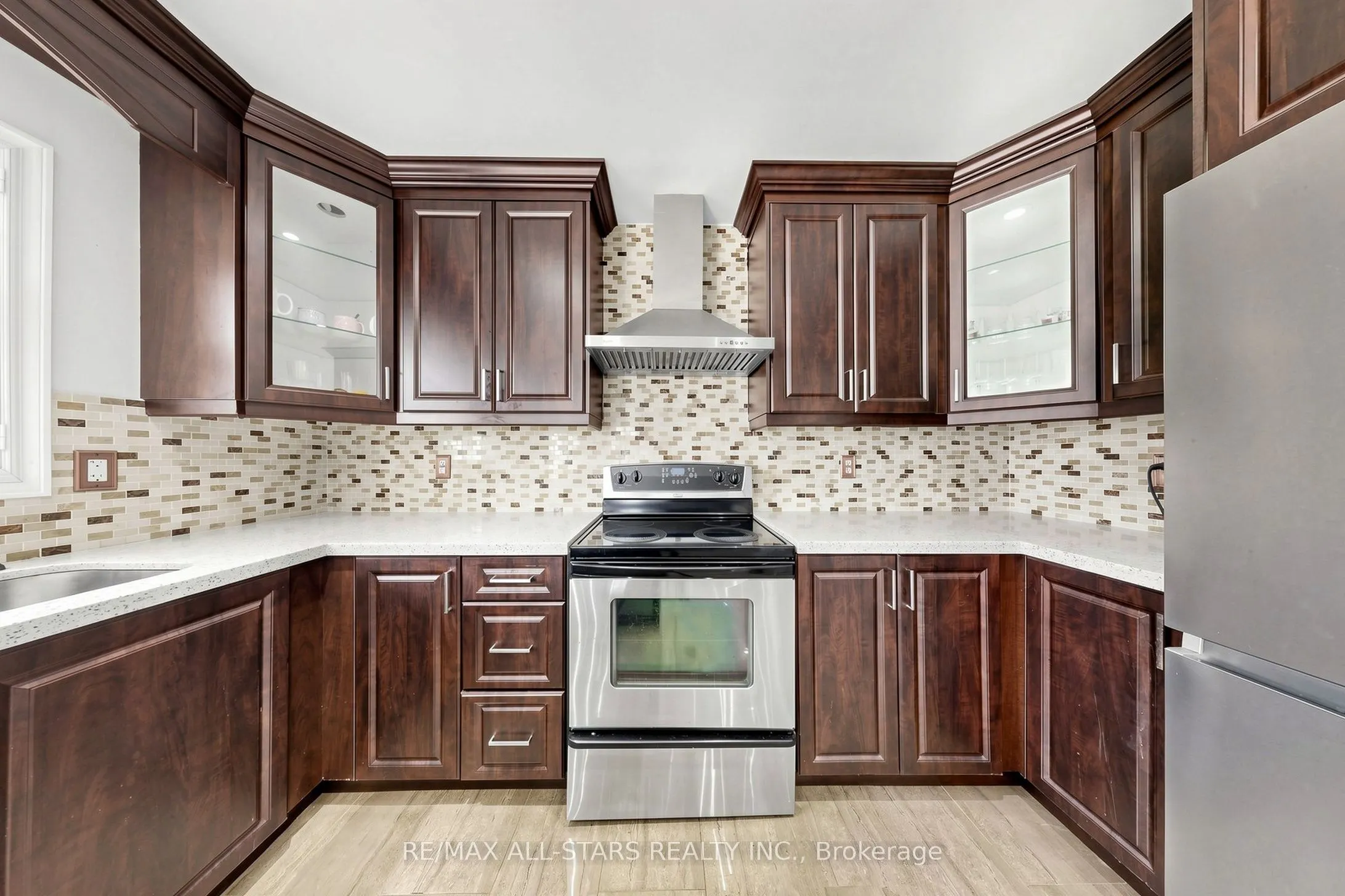 13 Boulderbrook Drive
