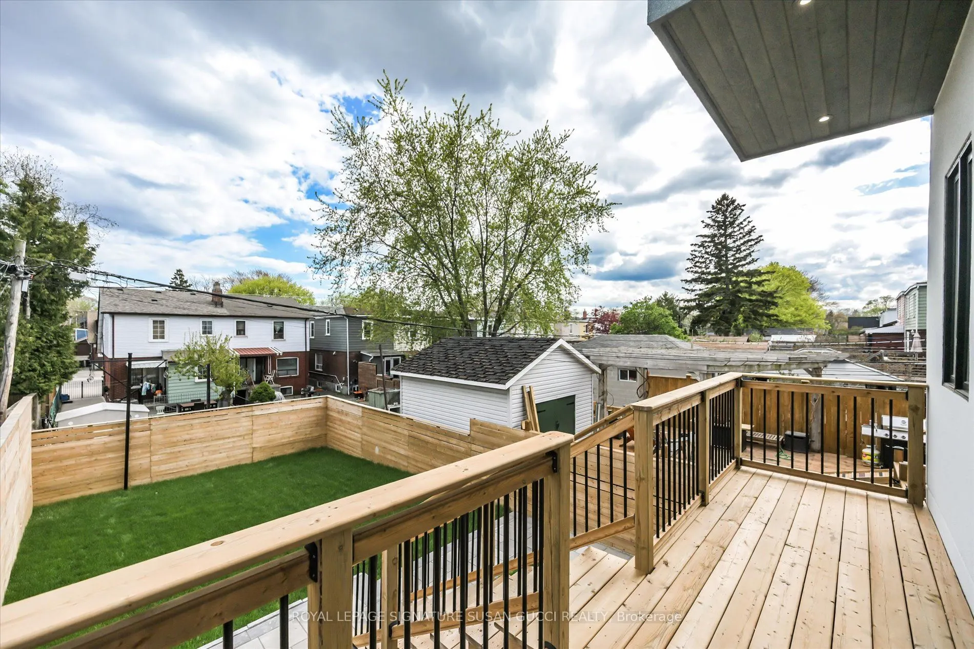 223 Queensdale Avenue