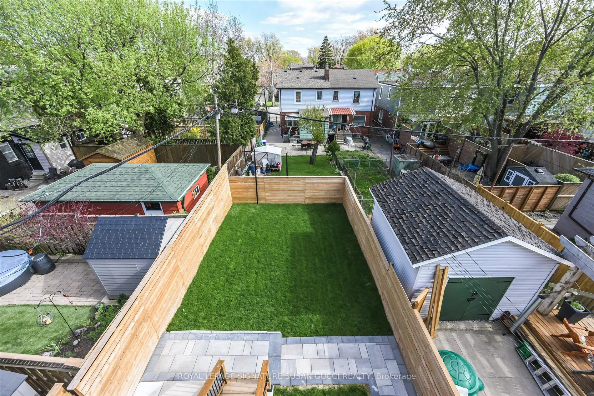 223 Queensdale Avenue
