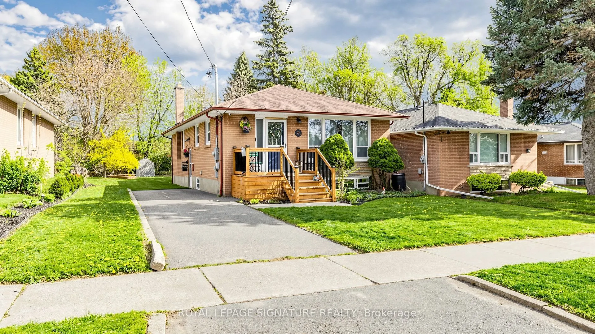 33 Neapolitan Drive
