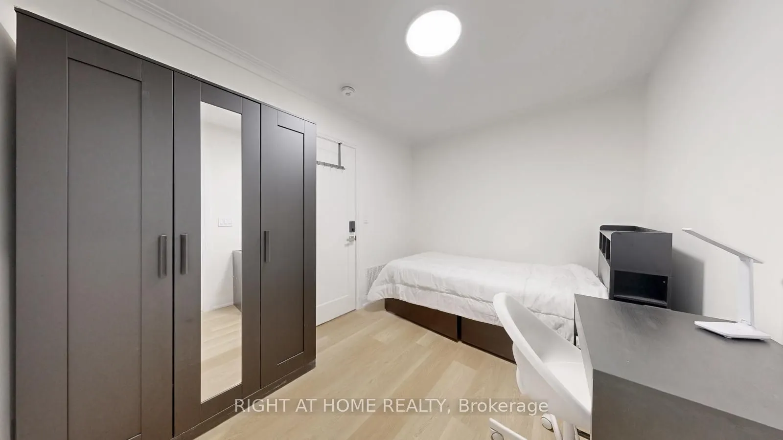 61 Gladys Road