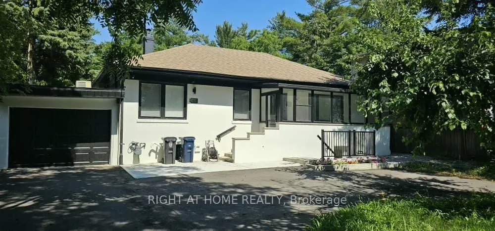 61 Gladys Road
