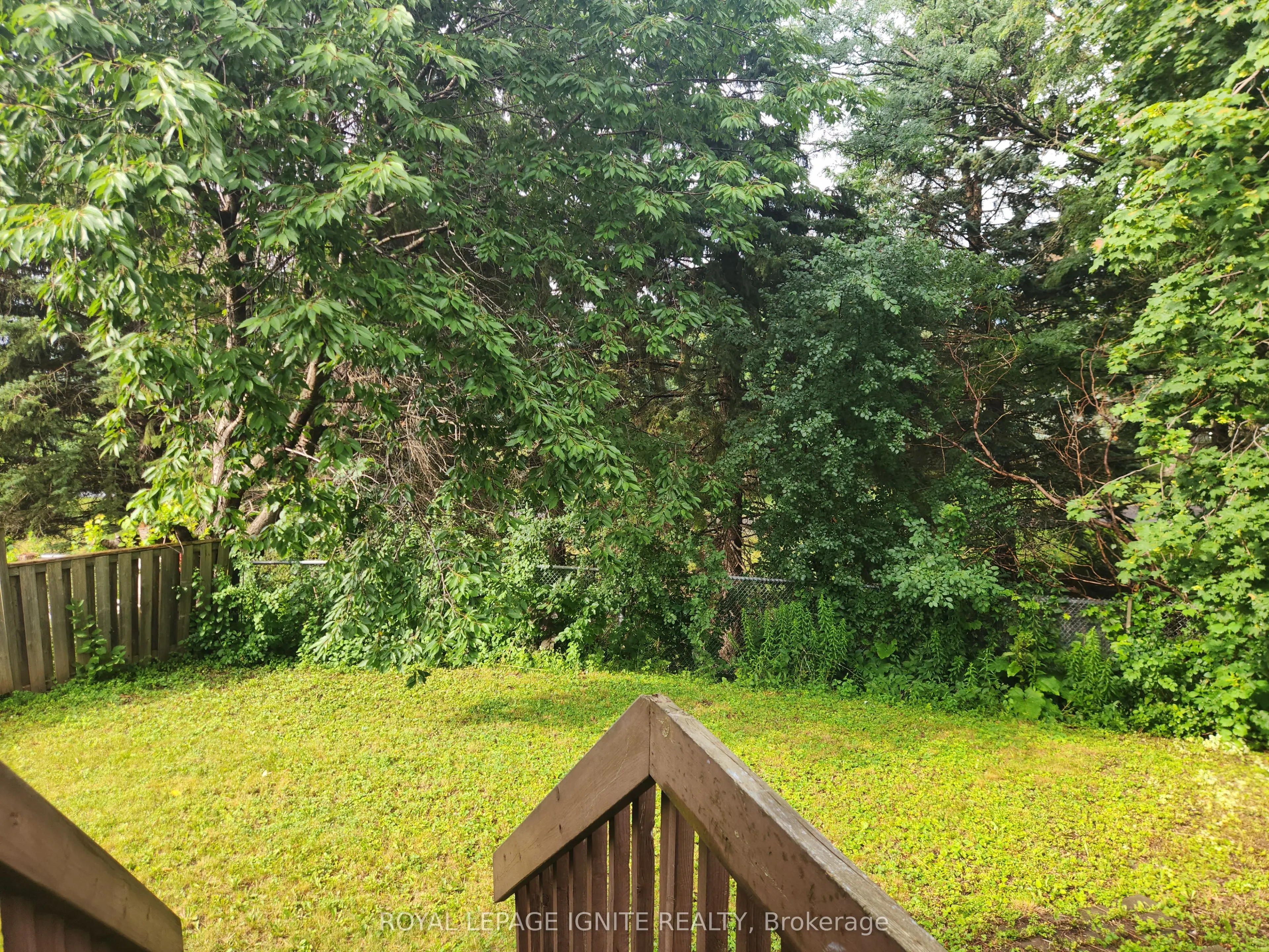 33 Lysander Court