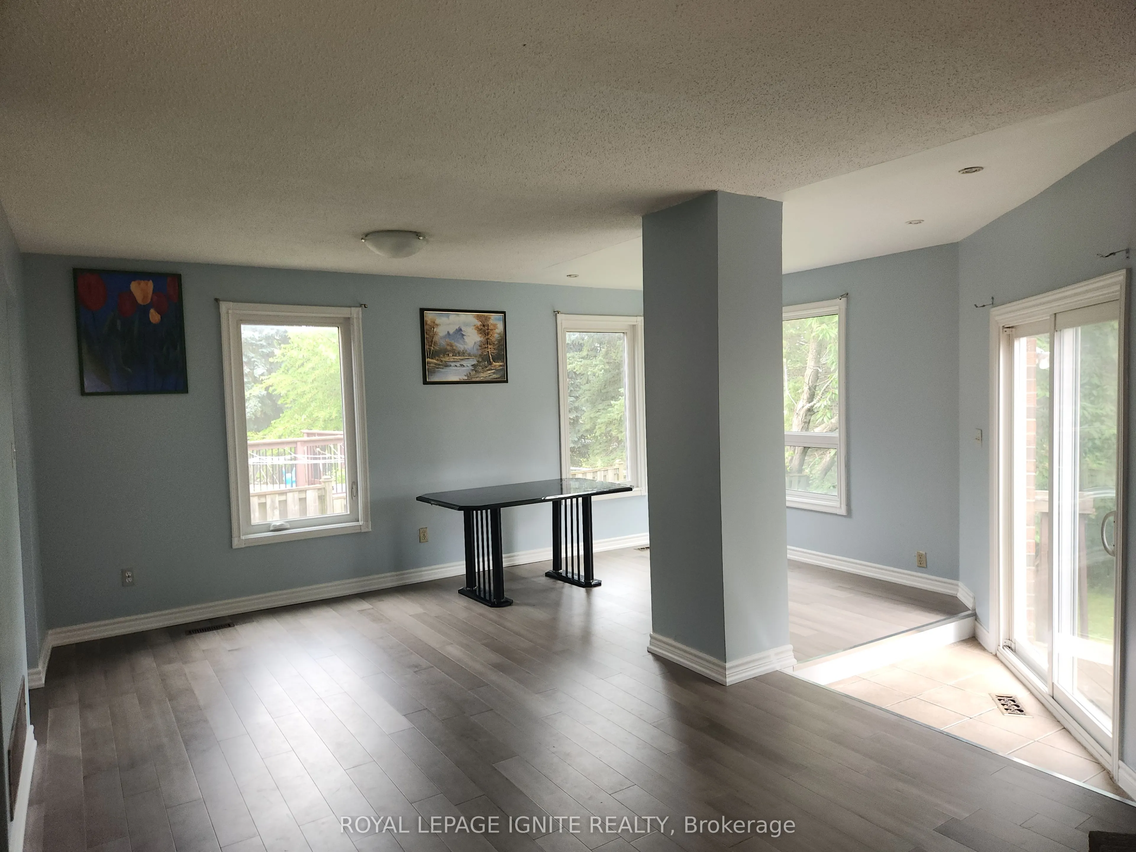 33 Lysander Court