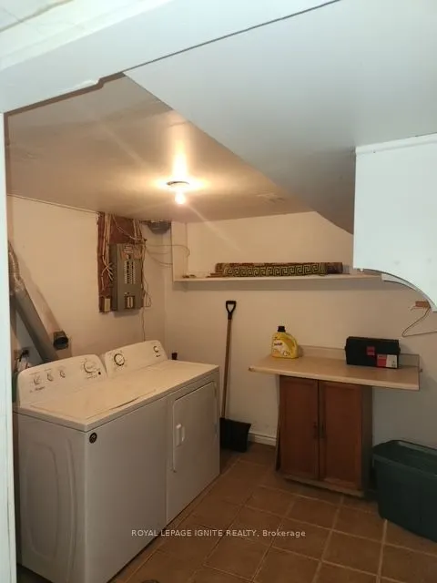 33 Lysander Court