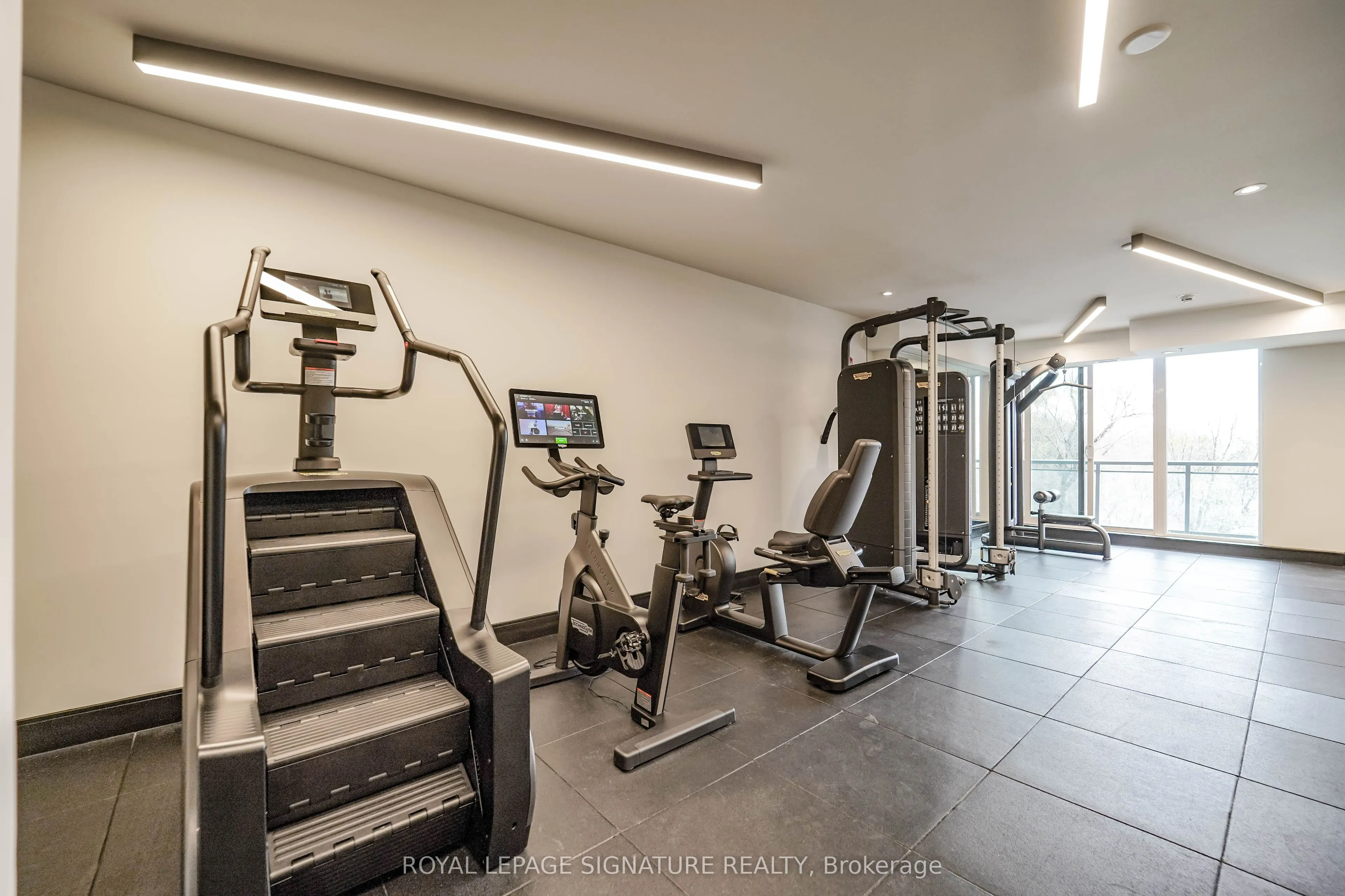 90 Glen Everest Road #412