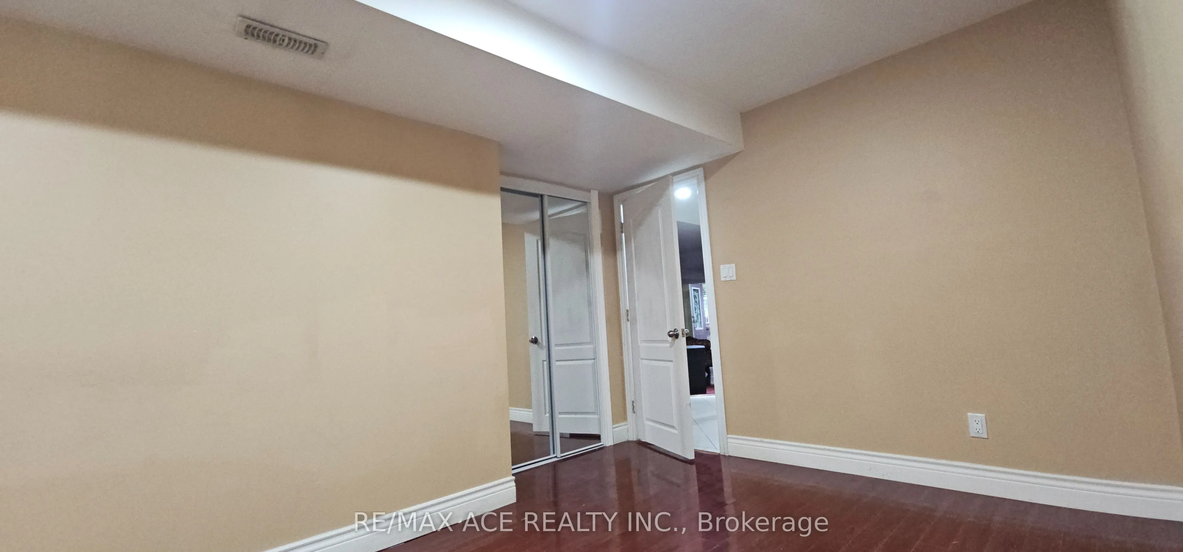 25 Fawnridge Trail #Bsmt