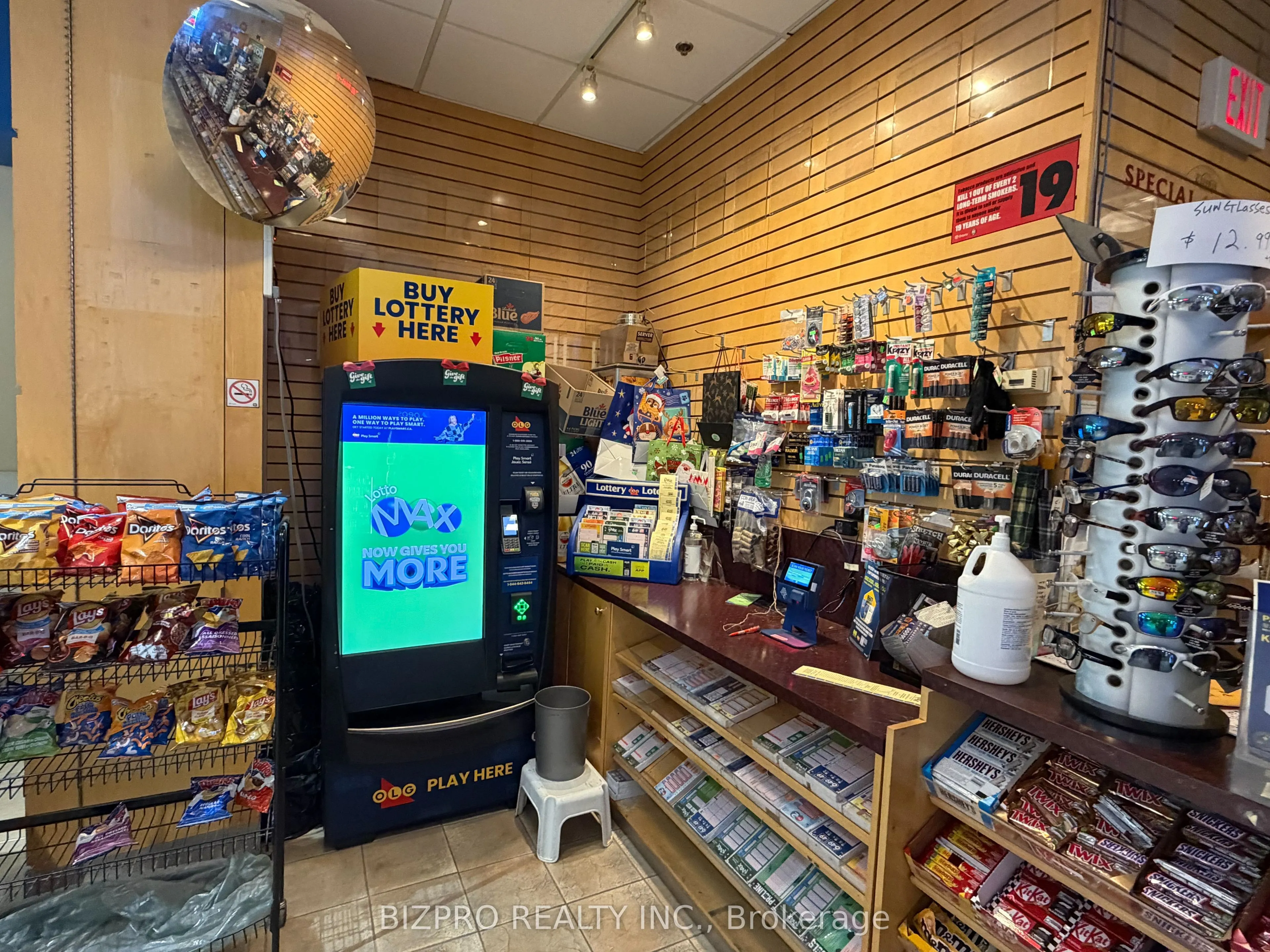 1000 Gerrard Street E #D9B