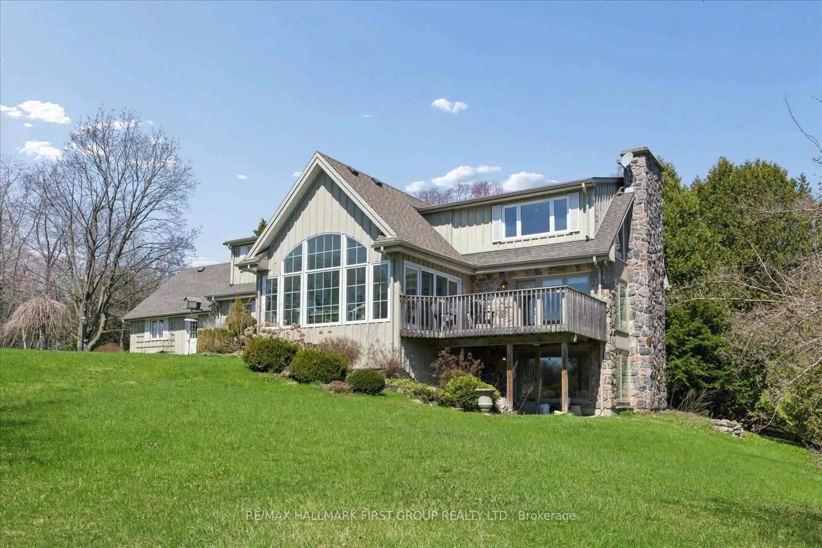 525 Myrtle Road W